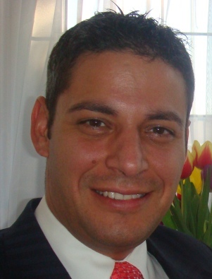 AlexPapaPro's profile picture. Entrepreneur, Sales & Business Mentor and Author of Internet Marketing Book Quit Your Job and Go From Zero to $100k in Months