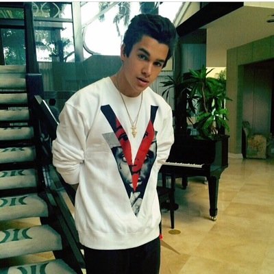 Just posting photos of Austin☺️ 
Followers goal ~ 2,000  
Just Tap That Follow Button