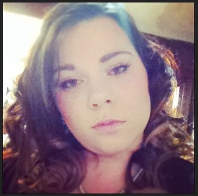 I am a trainee make-up artist for tv, film, theatre, fashion, photographic, camouflage, prom, bridal, day & night make-up, special occasions and special effects