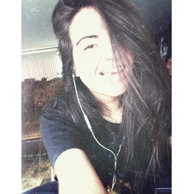 just a fangirl. obsessed with Fifth Harmony. i love to eat and watch netflix. there's nothing interesting about me.