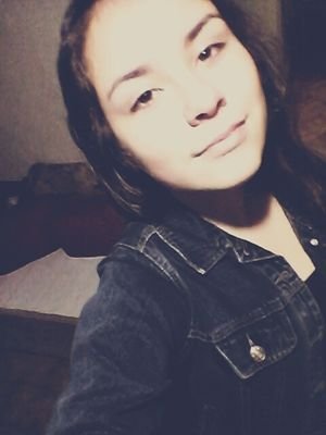 Happy girl, living my dreams. Love 1D and love so much 5SOS. Love Ashton Irwin