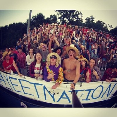 TCH football student section Personal account: not @LukeMahne #yeetnation #gratata