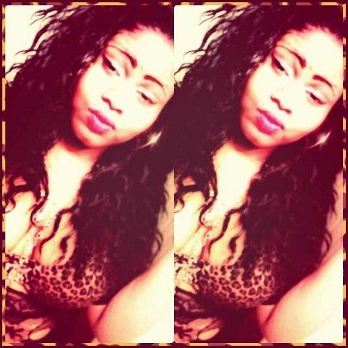 Young & beautiful | 22 | 5'4 & thick as fvck | #TeamBisexual | #TheFamily | #VinciCartel | I.G: xx_cocainee