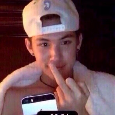 Follow @smileforcameron for help with follows and dm's to 10/12+sammy (: