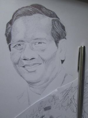 Lembaga Kajian & Penelitian                       Democracy and Law Enforcement