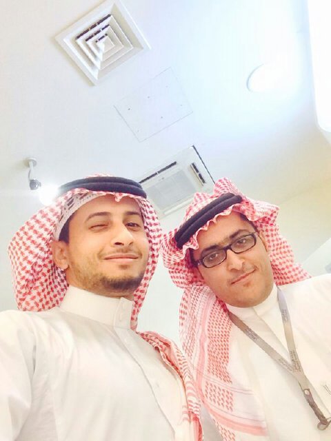دام القمر مهما كمل يرجـع هـلال ماهوب عيب إليا لحـق مثلـي قصـور.       (مصرفي عمليات ~ بنك الرياض).          إنستقرام ~rayan _sonba