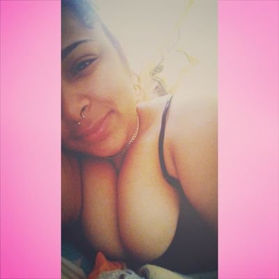 Happly Single  ; 23  ; OutqOiinqq && fun ; dOwn tO  qirl ; funny &' tatted up  ;  PINK FEEN