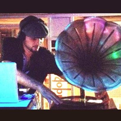 PeteSelektor's profile picture. Productor - Selector musical