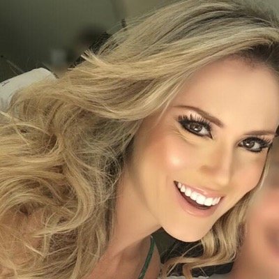 Ⓥⓔⓢⓣⓘⓓⓐ Ⓓⓔ Ⓜⓐⓔ ................... Jornalista/Apresentadora/Assessora de Comunicação/ schottsuzana@gmail.com/suschott@hotmail.com