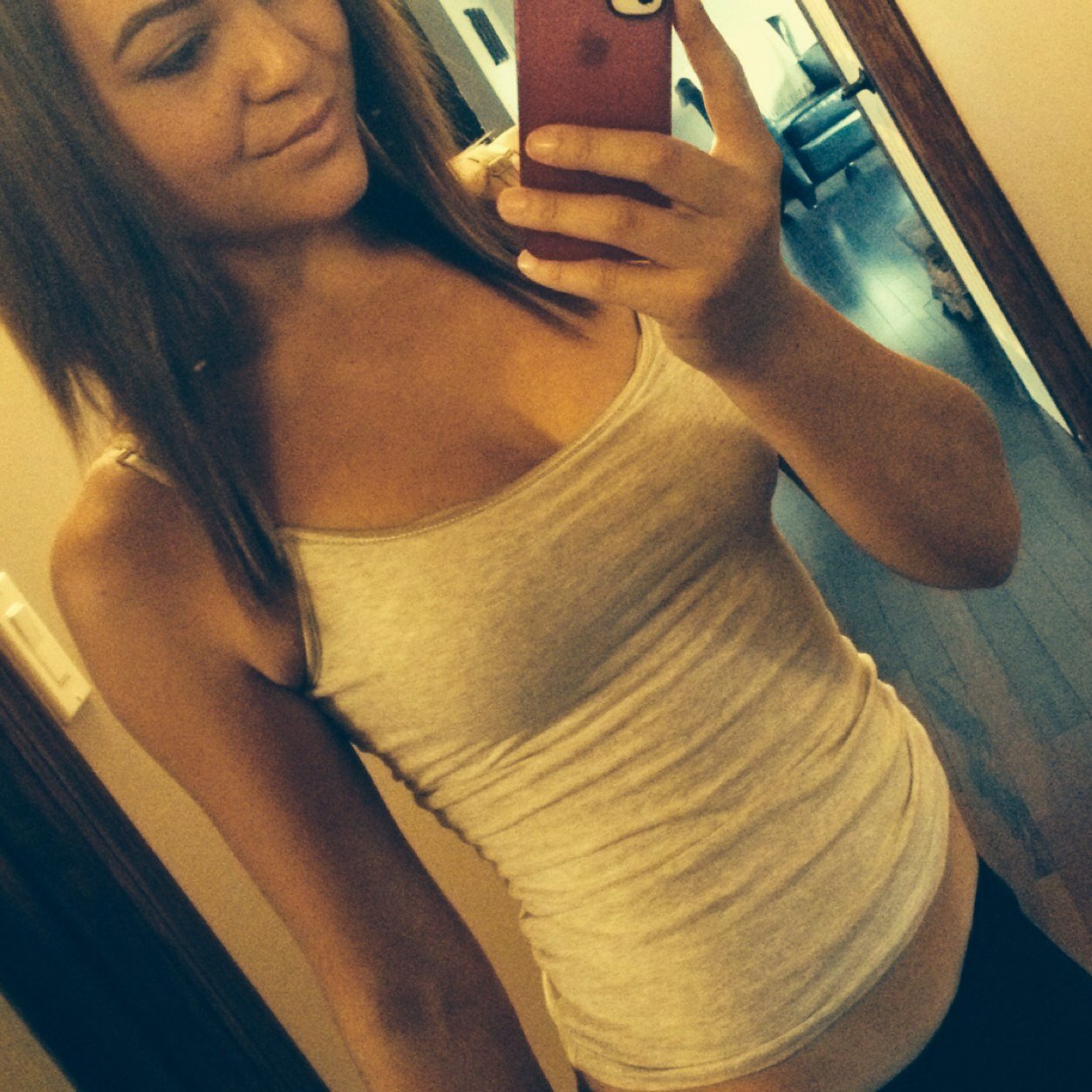 jessfutros_'s profile picture. Go big or go home