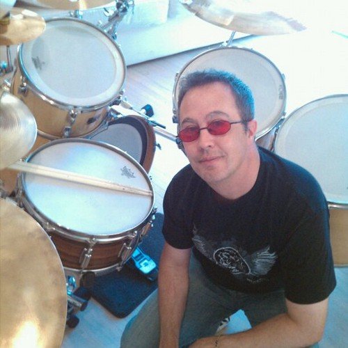 Former HTC employee, loves talking tech', entertainment, and making podcasts!