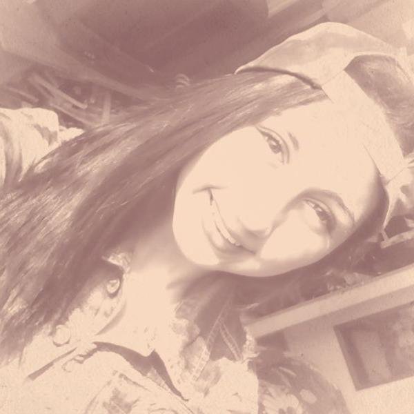 Fback? c: directioner forevah jajaj 01/05/14 3 20:10 hrsmejor dia / amo a @danii_pattinson
