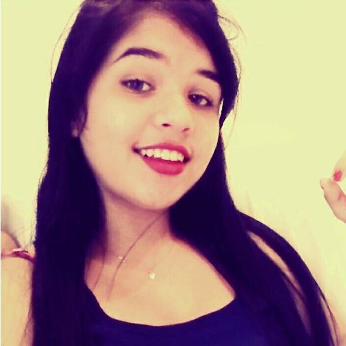 Carrego a glória e a dor de viver do meu jeito, meu amor, eu sou o chefe do crime perfeito...