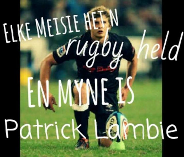 Hahahaha eks n Flippen oulike myCiie met n Sprankelende persoonlikheid en hou bja van Netbal #DisnLeefstyl #NaakMusiQ Fan :P ♡♡