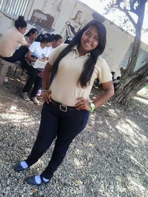 SharayBriceno's profile picture. Nunka Rechaces Aquellos Ke Te Aman O Se Preocupan Por Ti, PorKe Algundia Entenderas Ke Perdiste La LUNA Mientras Contabas La ESTRELLAS..!!