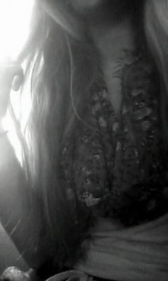 ghostlyslut's profile picture. I haven't known myself since 1997