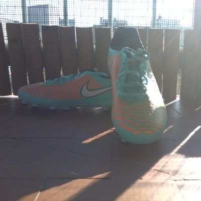 Jugador del cadete A del CF Trival valderas.
Con el 22 a la espalda.
LEGANES