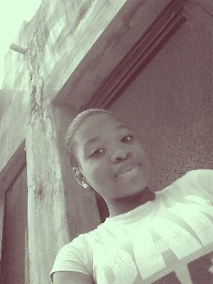 Jez a young girl trying thew make it on her own.#Selfcrush#libya