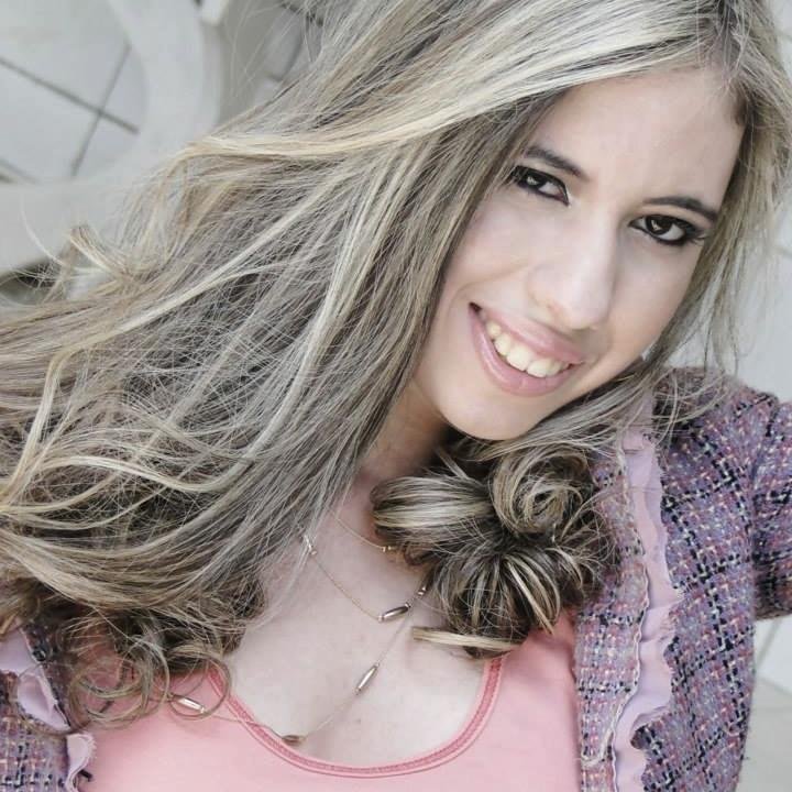Que a Felicidade seja Constante em nossas Vidas ♥♥♥