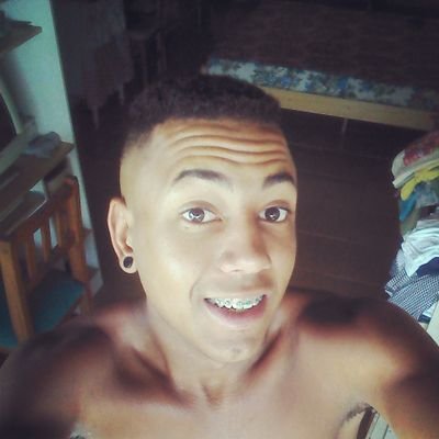 Feio porem feliz