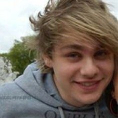 hi cutie, go follow @deepthroatmuke and ask for a follow back