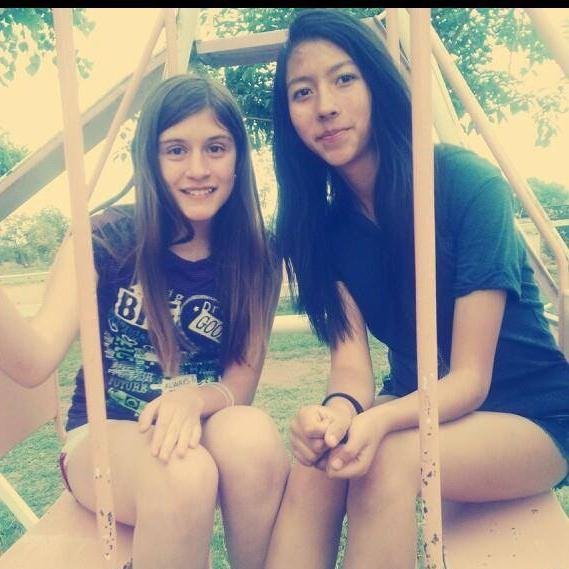 solo falta un beso tuyo para que mi vida de un cambio total'' *----*