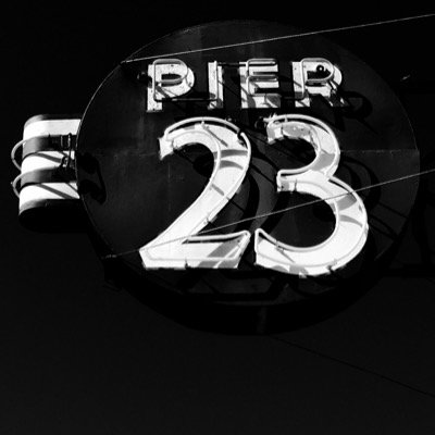 PIER 23 CAFE, a local San Francisco HOT SPOT, serving seafood w/live music on the northern waterfront.