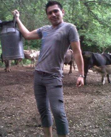 karlos_1404's profile picture. Hola asiendo amigos forever