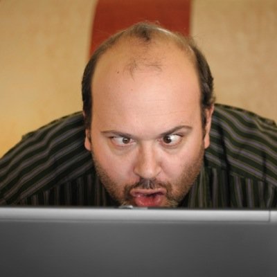 Screenshots of the wackiest, dumbest tweets and messages ever!