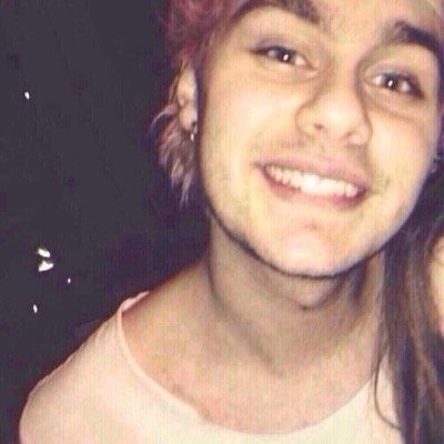 please go follow @oneinamilliam and @5SOS_NewJersey :) thank you!!