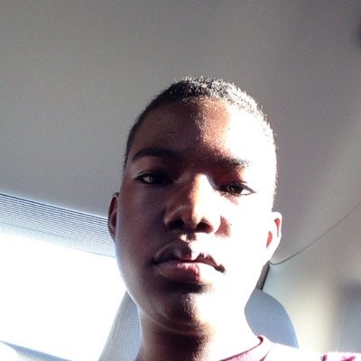 tratanharris's profile picture. 