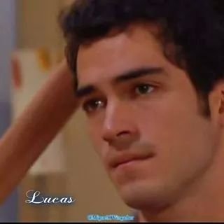 Olá Me Chamo Miguel Arango C. Estudo No E.W.S Apaixonado pela Mia Colucci ♥