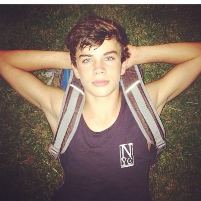 hayes_fatcs's profile picture. hayes facts  i gollow back