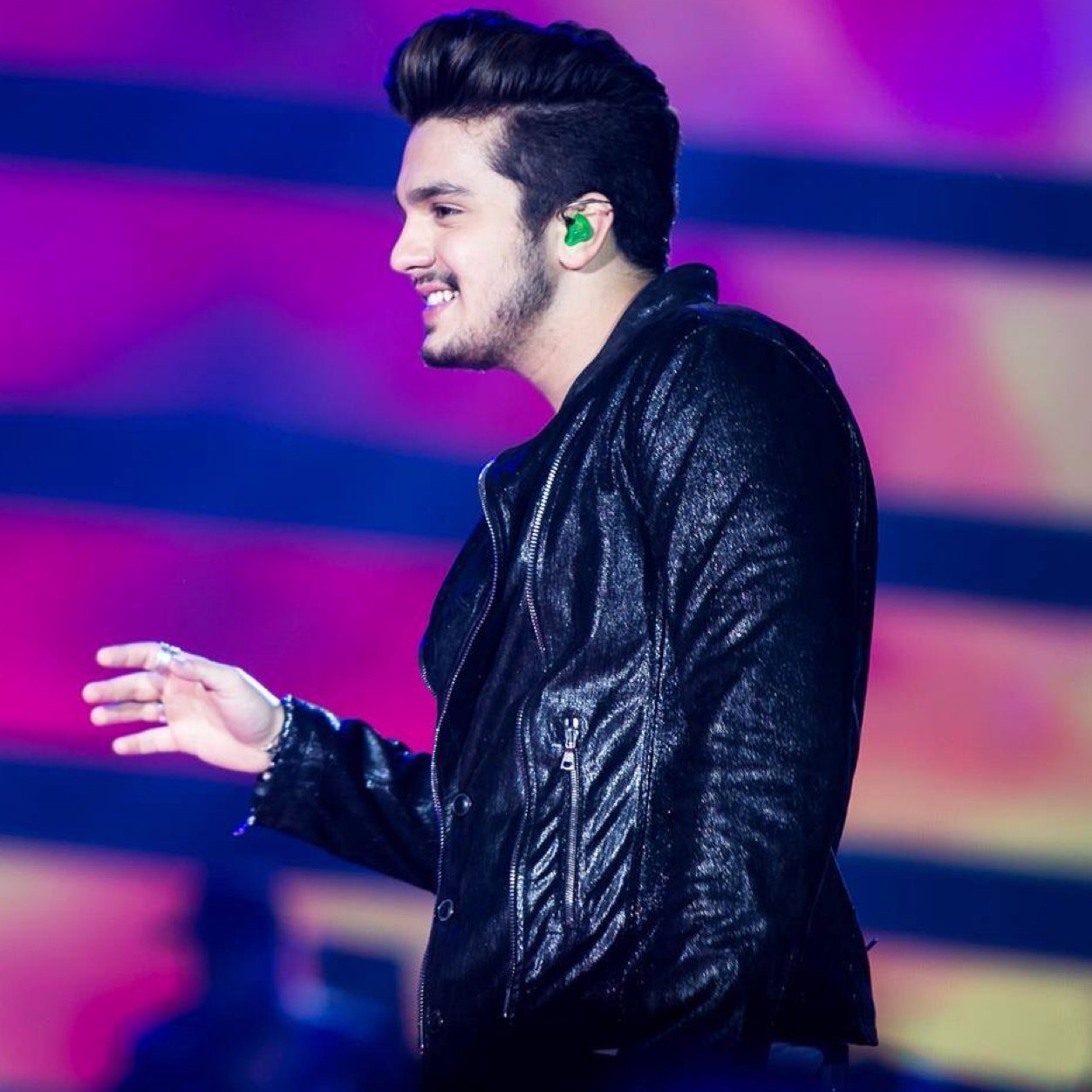 melhor idolo do mundo! @luansantana ❤️✨