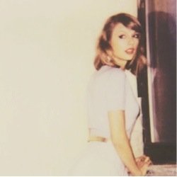 love you too , beautiful! Taylor is my everything forever and always i love her more than anything , always.