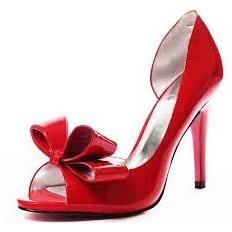 Personal fashion blog with a lot of useful information about affordable online shopping and plenty outfit posts. Collaboration contact: venomamorer@gmail.com