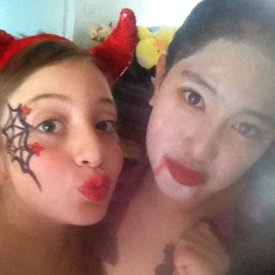 OutHangout's profile picture. hi look at my youtube how to do with serena not out yet out at 15 novemeber follow me luv ariana grande