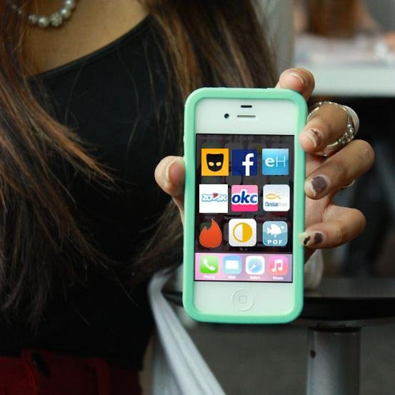 We want to hear about your online dating experiences! @cyber_dating #datingdiaries