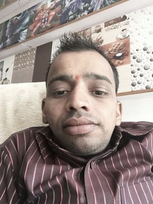 मैं माथा कही भी टेक सकता हुँ,पर घुटने नहीं..!!