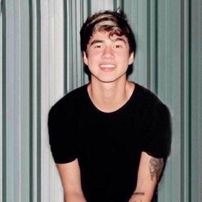 free follow from @calumxood ! keep voting #vote5sos