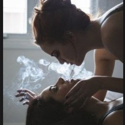 weed lesbians weed lesbians