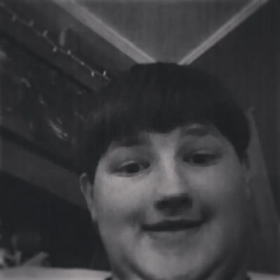 loves to play games text Snapchat name seniordylan2015 twitter dylanjernigan10