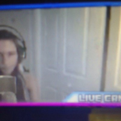 Yo! I am Sydneys Original Door, you may have seen me in Sydneys videos. Sydney is my BFF