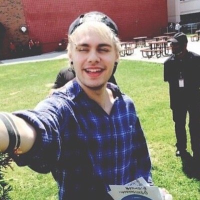 backup for @vote5sosmain #vote5sos