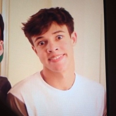 can you rt https://t.co/VrFpy46hzA please? and maybe follow is you want to thank you ily xx