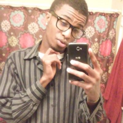 Im Tyreese I graduated At Nfhs!! Ayee... I Sing Dance & Act, Music Is Me And I Am Music hatin tho ♥ Im a ExtraOrdinary Person IM NEVER THE Same I Flip my Bang