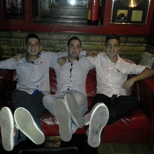 Soy lo que soy,y no te tengo nada que demostrar(vive la vida porque son dos dias)instagram- alexbarceloo