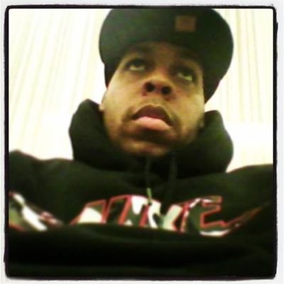 Check yea boi Prince Cold out from the detroit I got beats I got hot songs check it all out on http://t.co/6gARNl7YjA