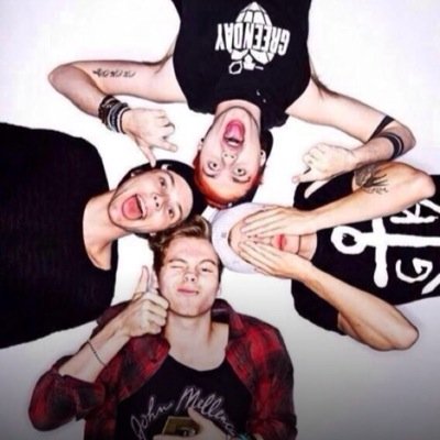 ❤turn our notifs on and tweet us with proof for a dm to calum hood❤ || 2 guys keeping you updated on 4 idiots || not all superheros wear capes \m/ \a/ \c/ \L/
