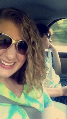 i'm a curly haired, tea drinkin' kinda girl, who just tries to live life to the fullest!  
1 John 4:19